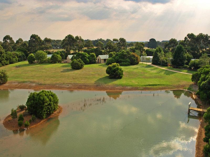 Bells Beach Cottages, Great Ocean Road Accommodation